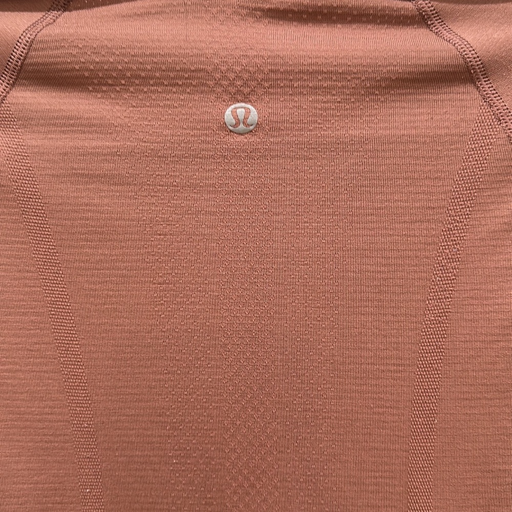 (6089) 🍋 LULULEMON RUN: Swiftly Tech Short Sleeve Crew Sz 4 **LOVED - Picture 7 of 7